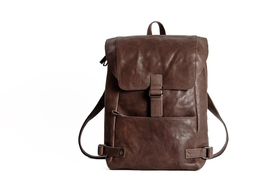 harolds-antic-r-johnson-kuriertasche-rucksack-braun image 1