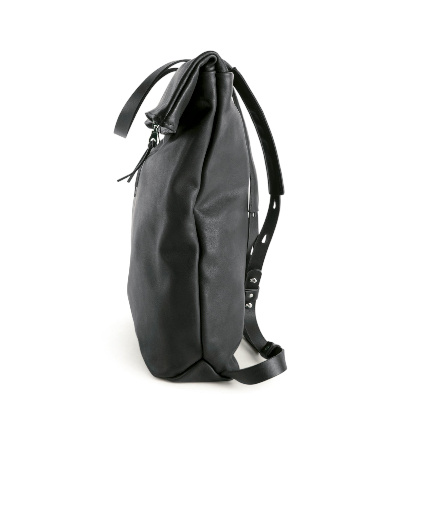 harolds-bague-m-backpack-flap-rucksack-schwarz-leder image 7