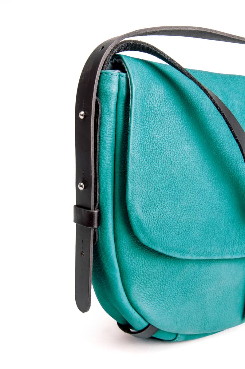 harolds-chaza-slingbag-medium-handtasche-schwarz-leder image 3