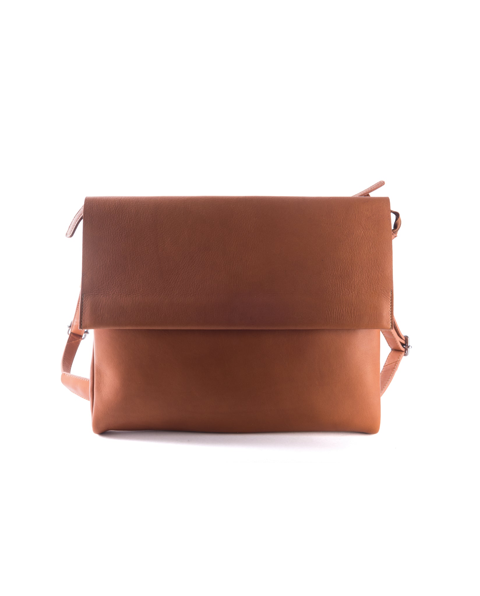 harolds-campo-plaid-messengerbag-kuriertasche-schwarz-leder image 5