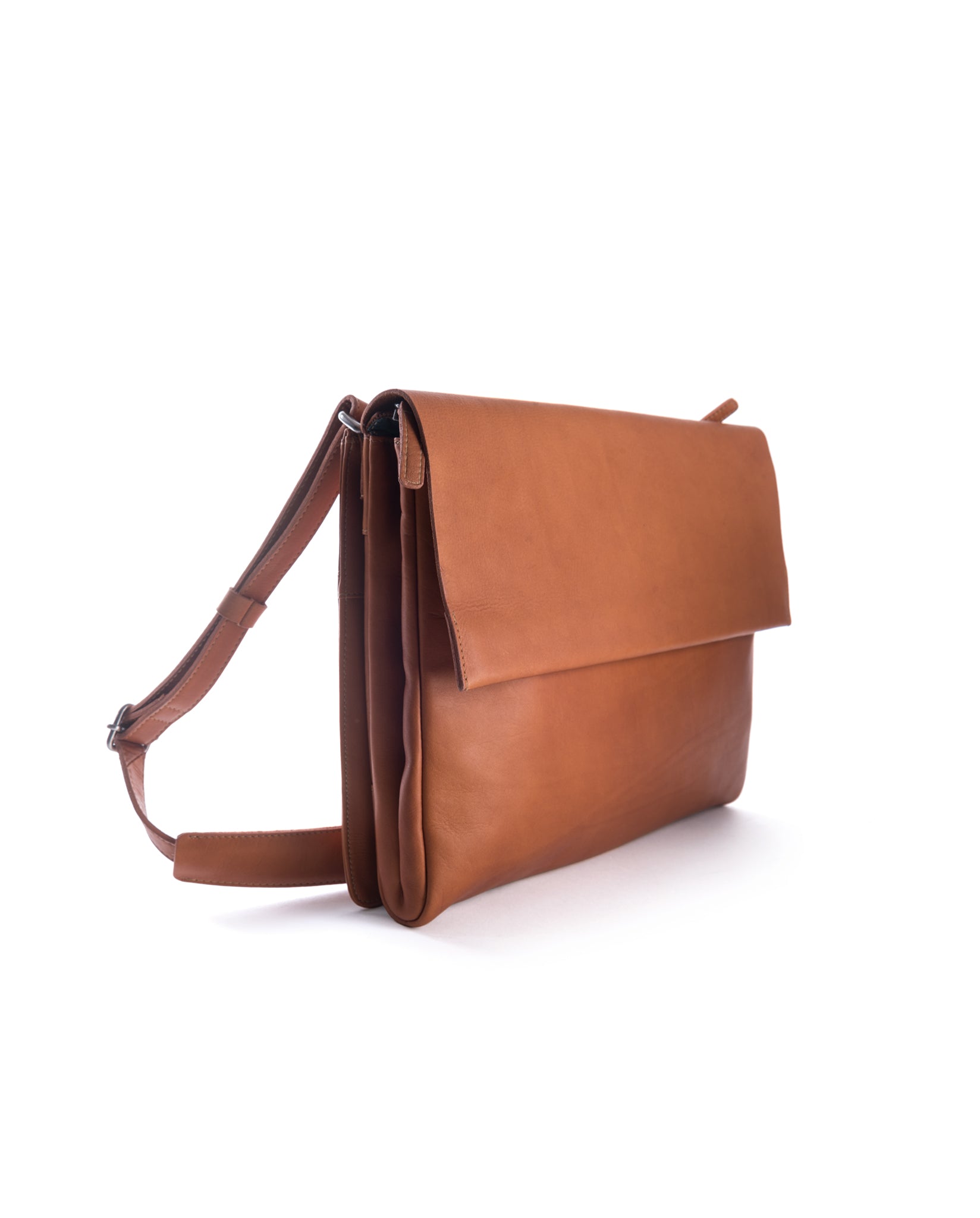 harolds-campo-plaid-messengerbag-kuriertasche-schwarz-leder image 6