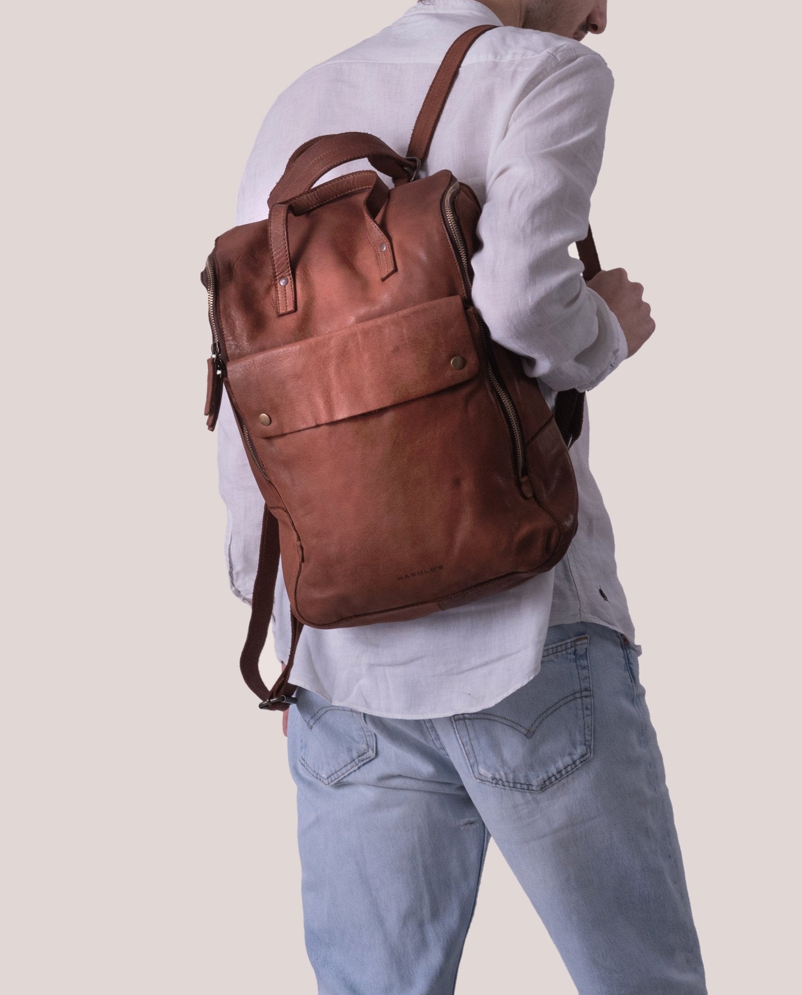 harolds-submarine-notebook-backpack-l-rucksack-schwarz image 2