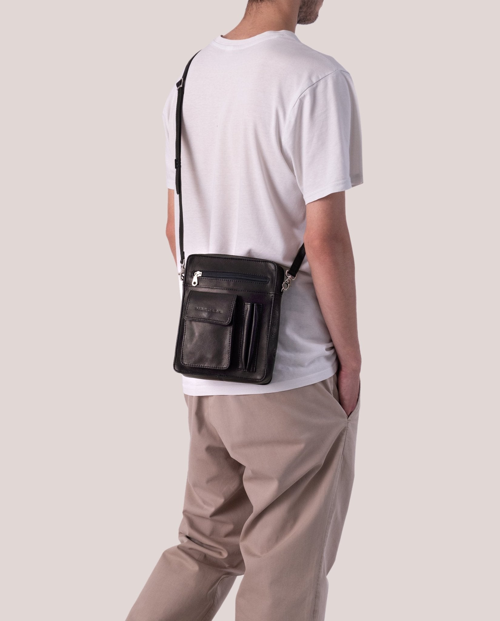 harolds-country-shoulderbag-umh-ngetasche-schwarz-vegetabil-leder image 2