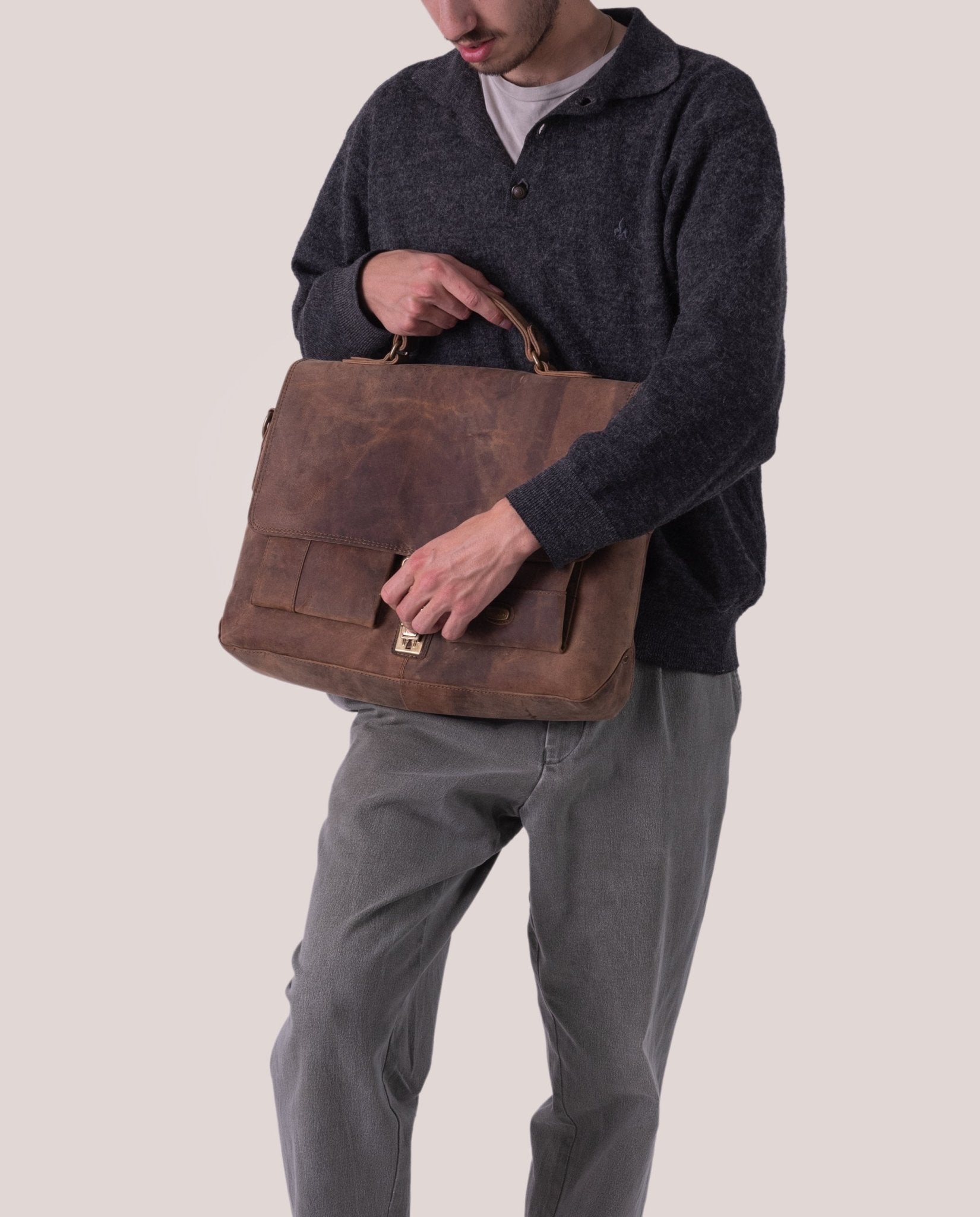 harolds-antic-briefcase-l-aktentasche-natur-patina-leder image 3