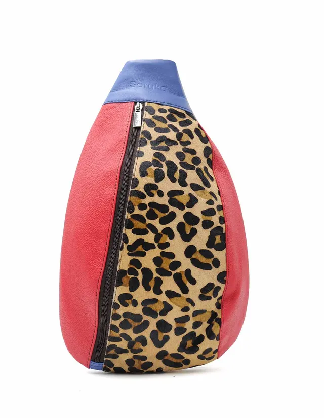 soruka-glasgow-sling-bauchtasche-rot-leo-recycling-leder image 1