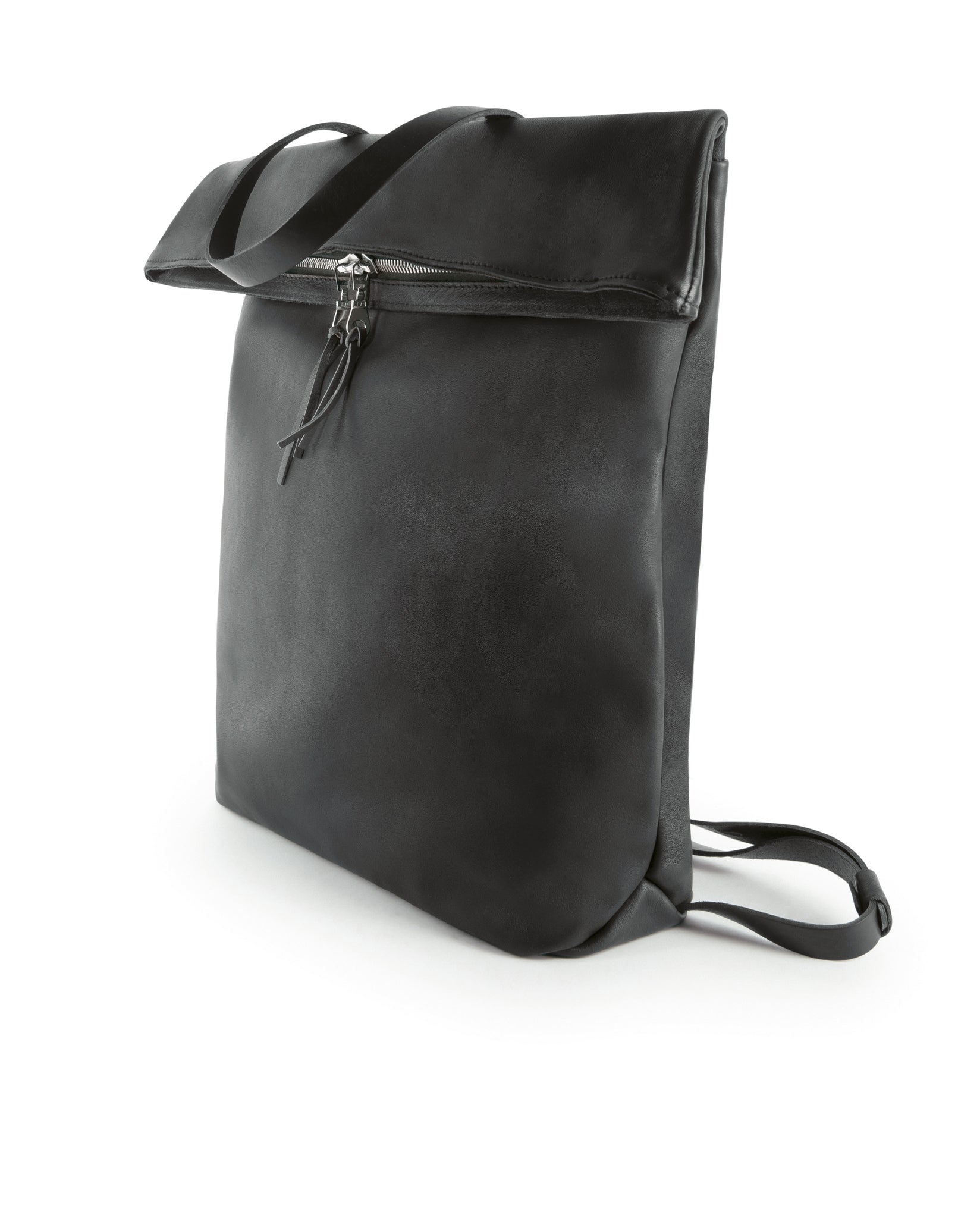 harolds-bague-m-backpack-flap-rucksack-schwarz-leder image 5