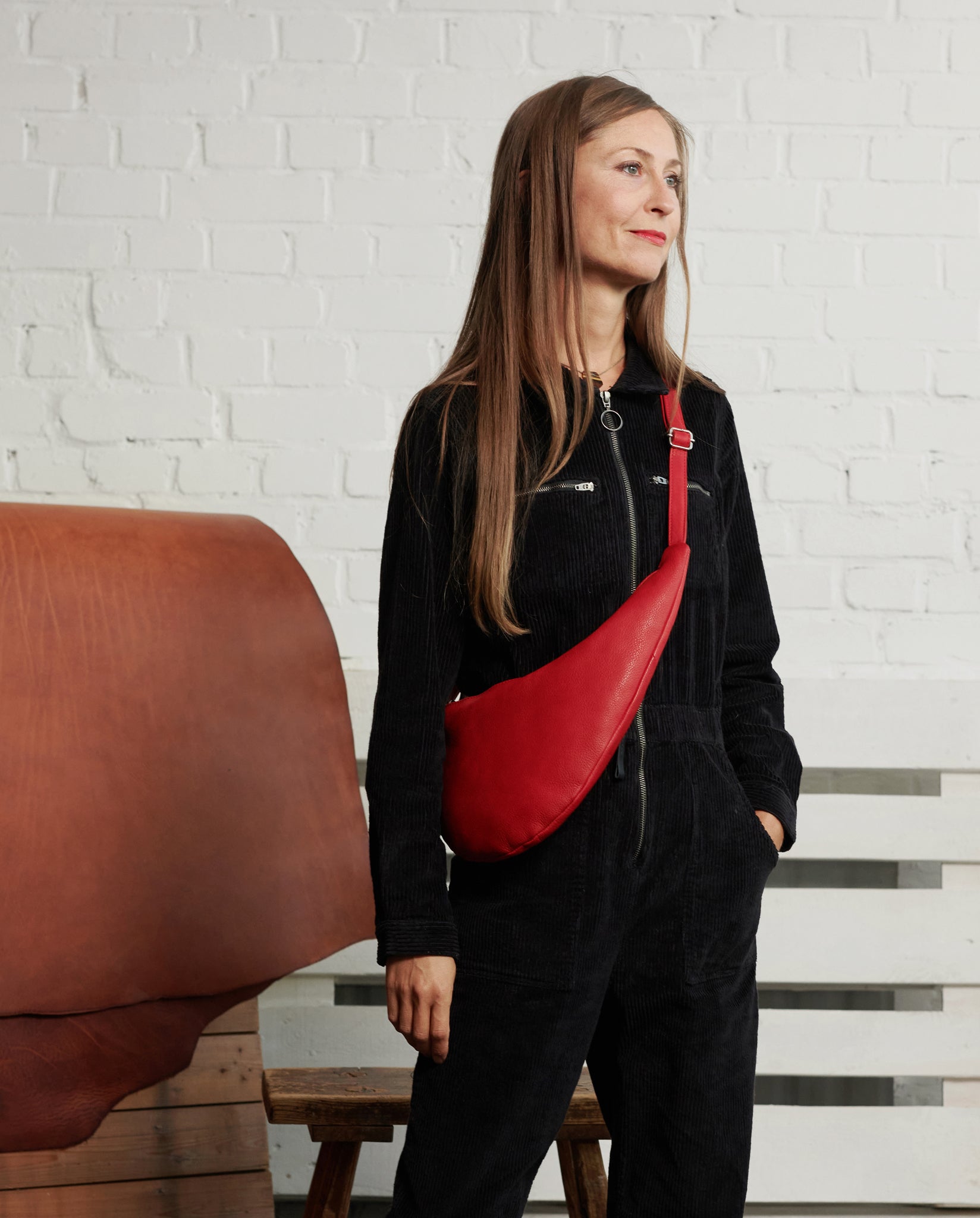 harolds-banan-pouchbag-small-handtasche-schwarz-rindleder image 2