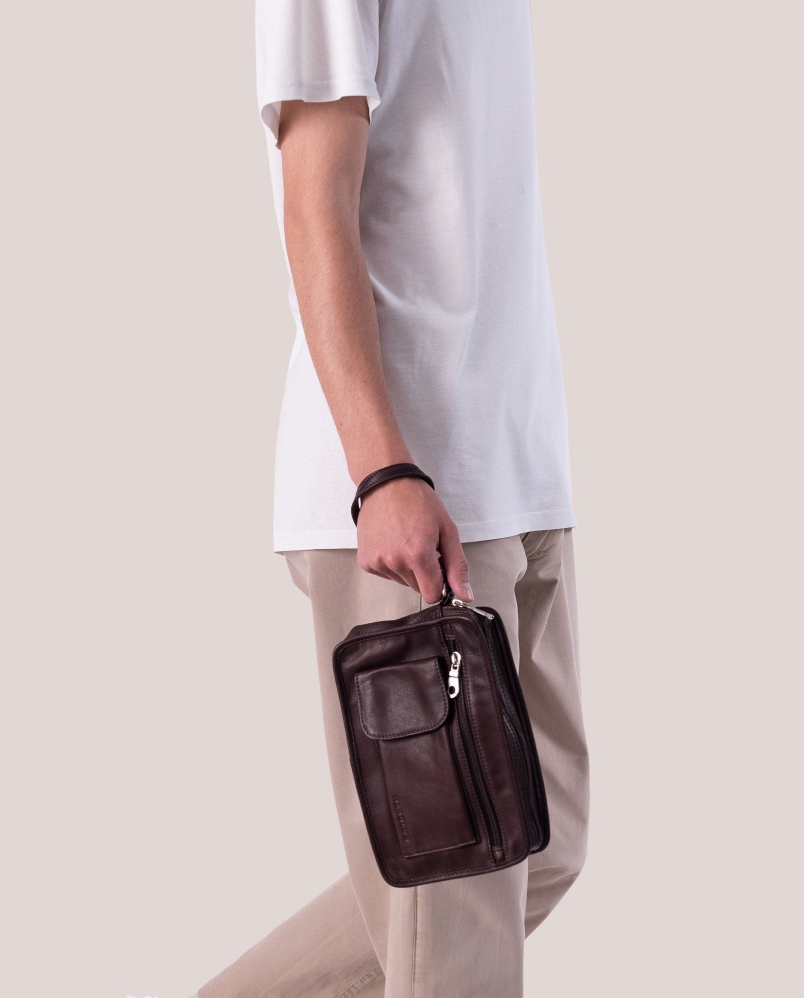 harolds-country-herrentasche-leder-unbehandelt-mit-patina image 2
