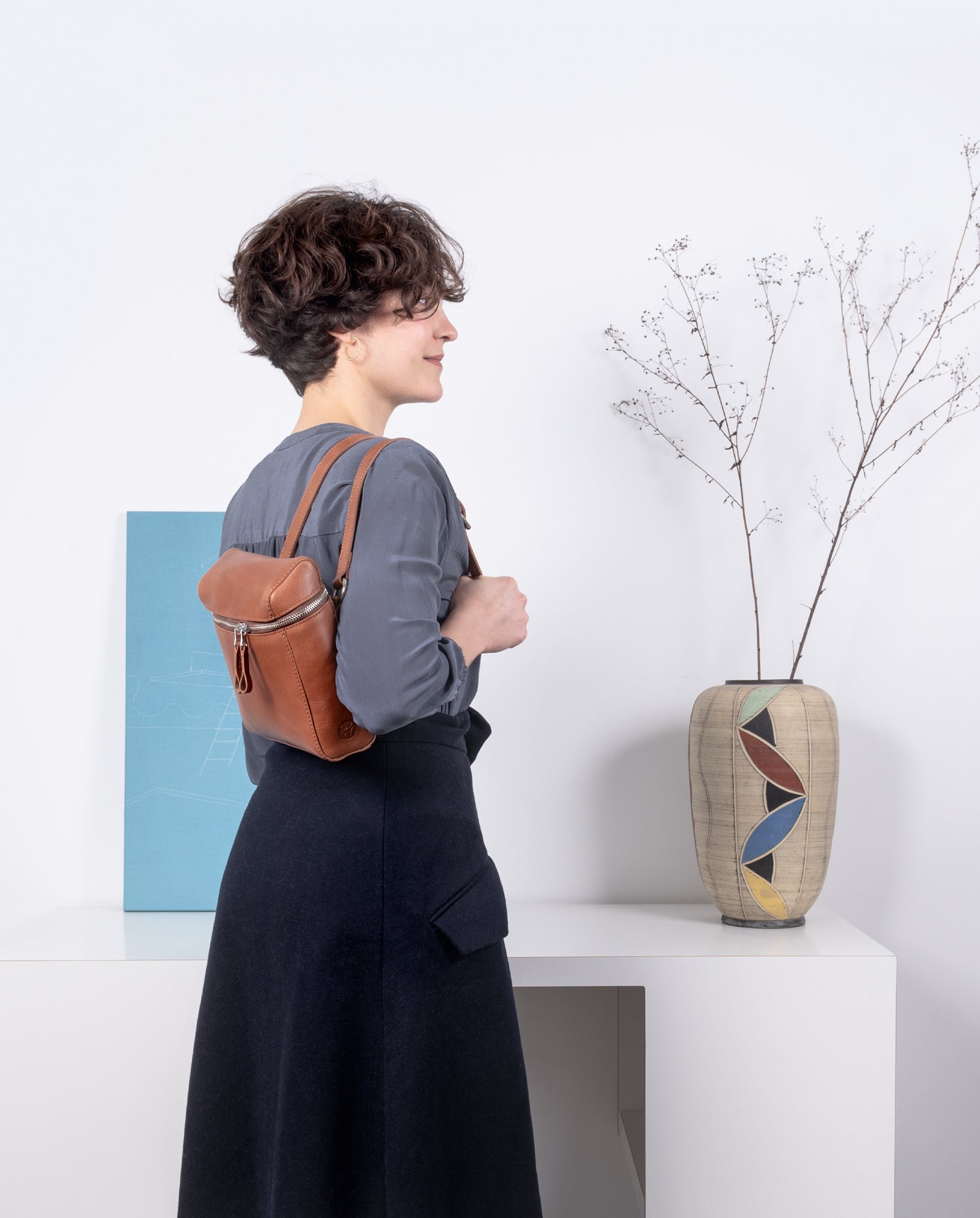 harolds-box-shoulderbag-backpack-small-rucksack-cognac image 3