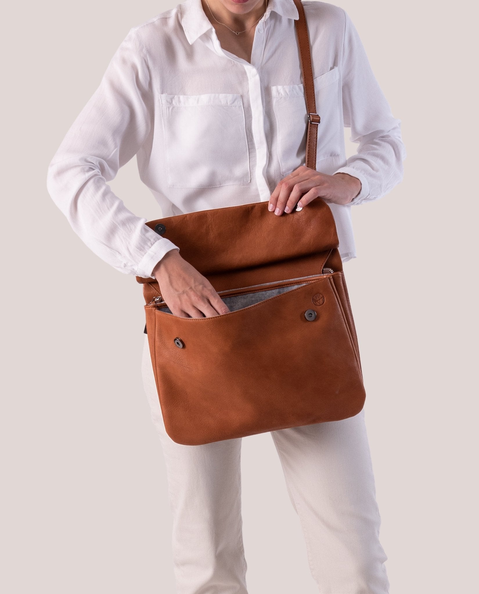 harolds-chacoral-smooth-businessbag-businesstasche-cognac image 3