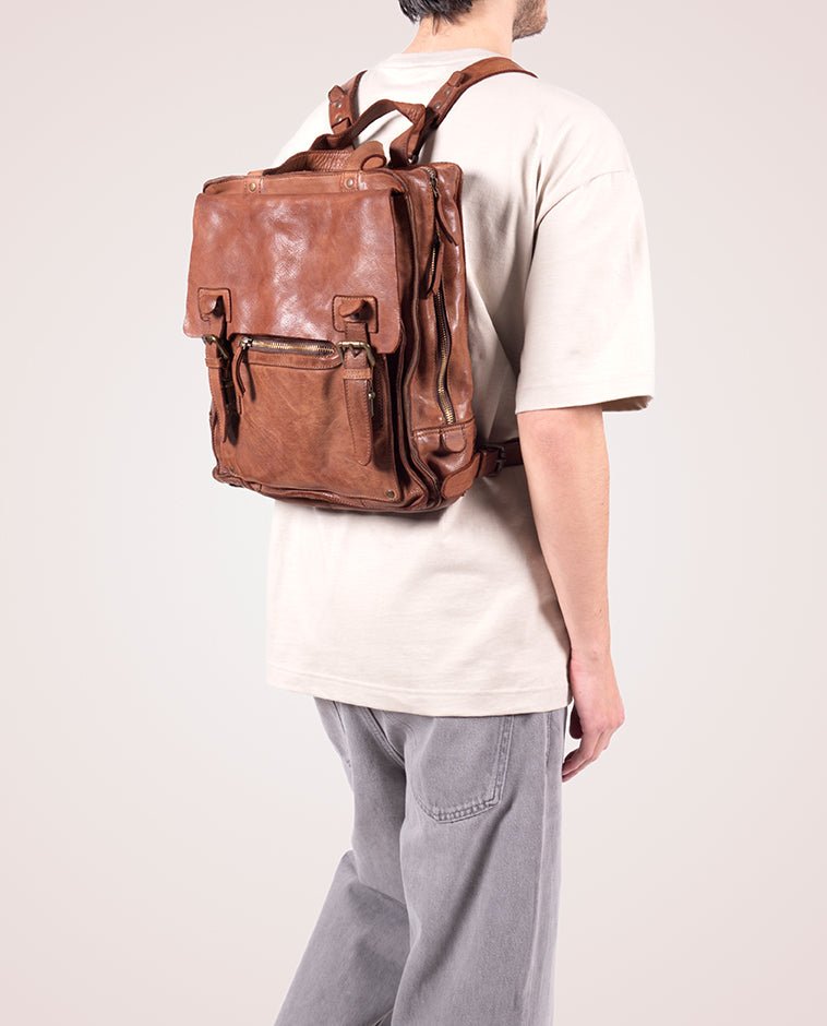harolds-submarine-backpack-l-rucksack-leder-schwarz-a4 image 2