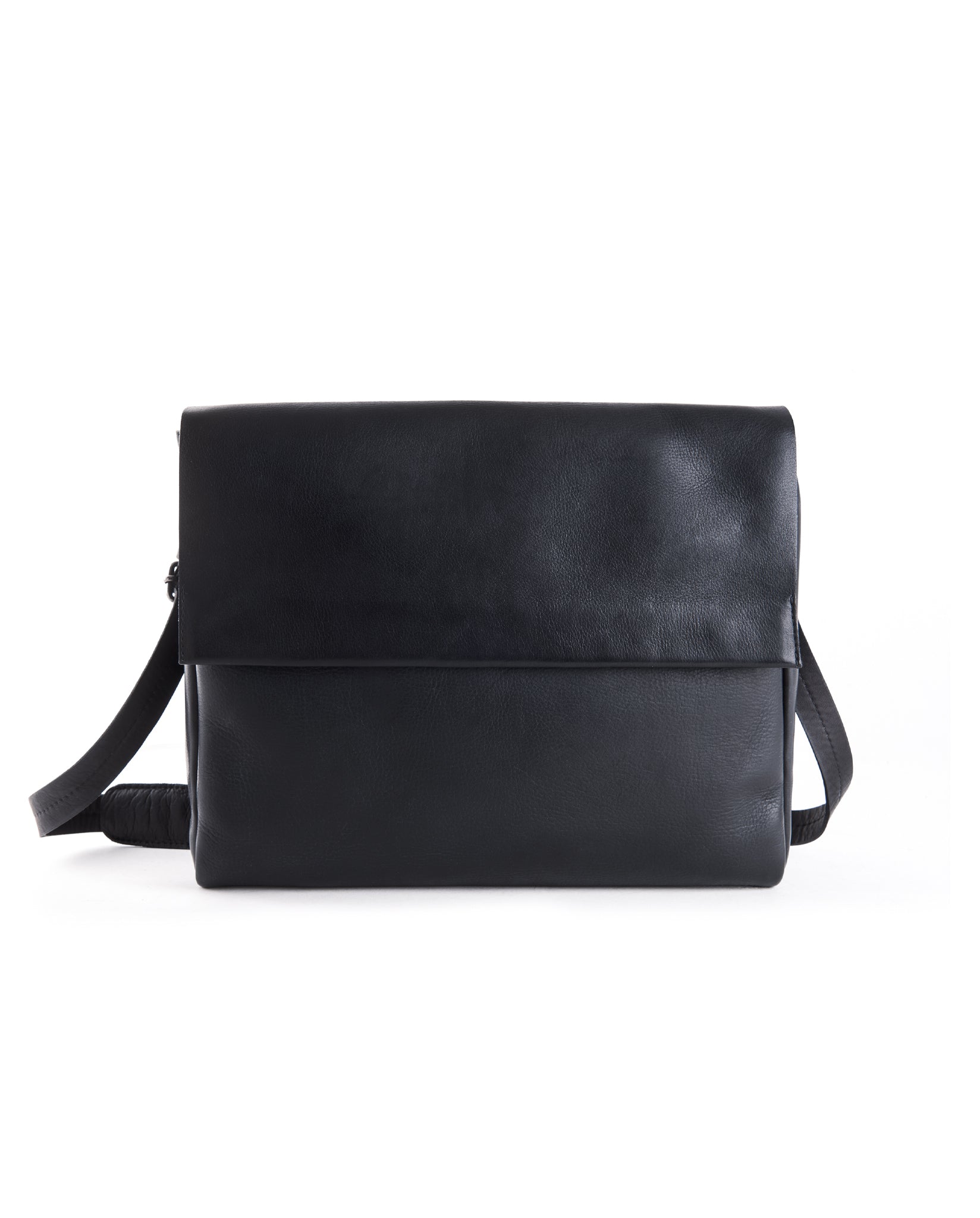 harolds-campo-plaid-messengerbag-kuriertasche-schwarz-leder image 1