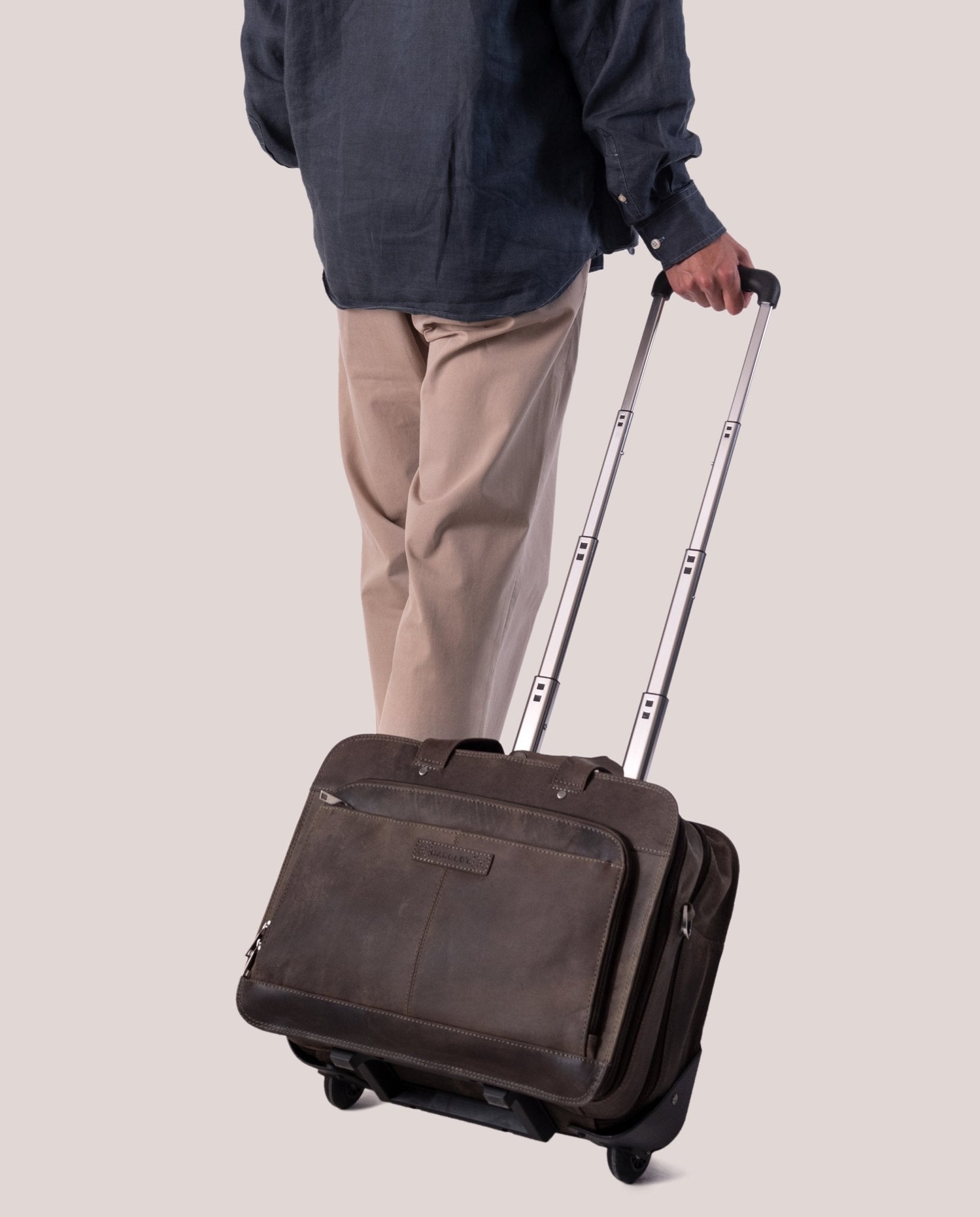 harolds-antic-businesstrolley-trolley-taupe-17-zoll-leder image 3