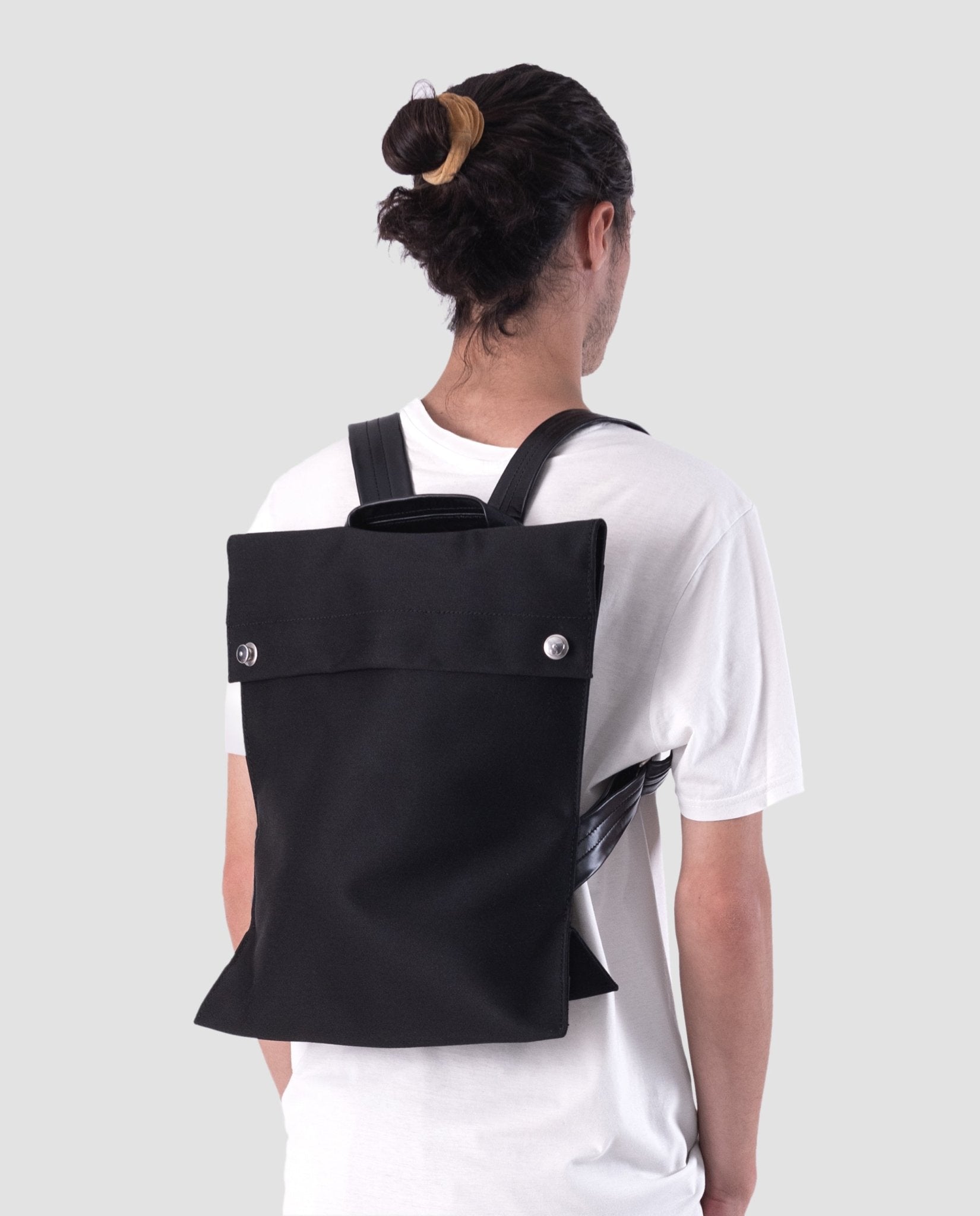 harolds-cubicbag-rucksack-two-l-rucksack-schwarz-15-zoll image 2