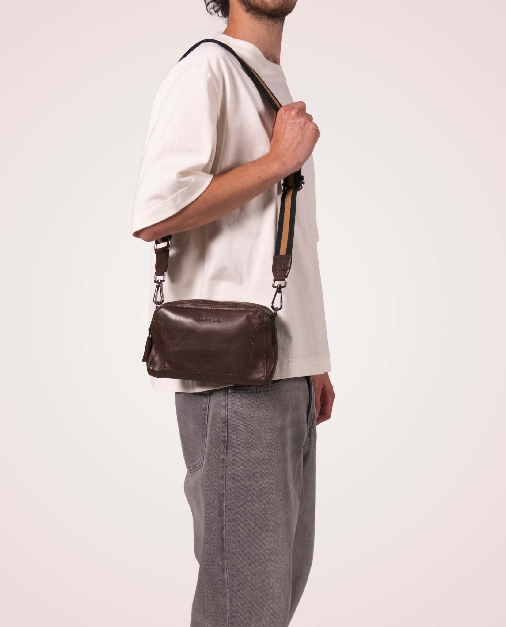 harolds-caugio-handbag-handtasche-schwarz-rindleder-leicht image 2