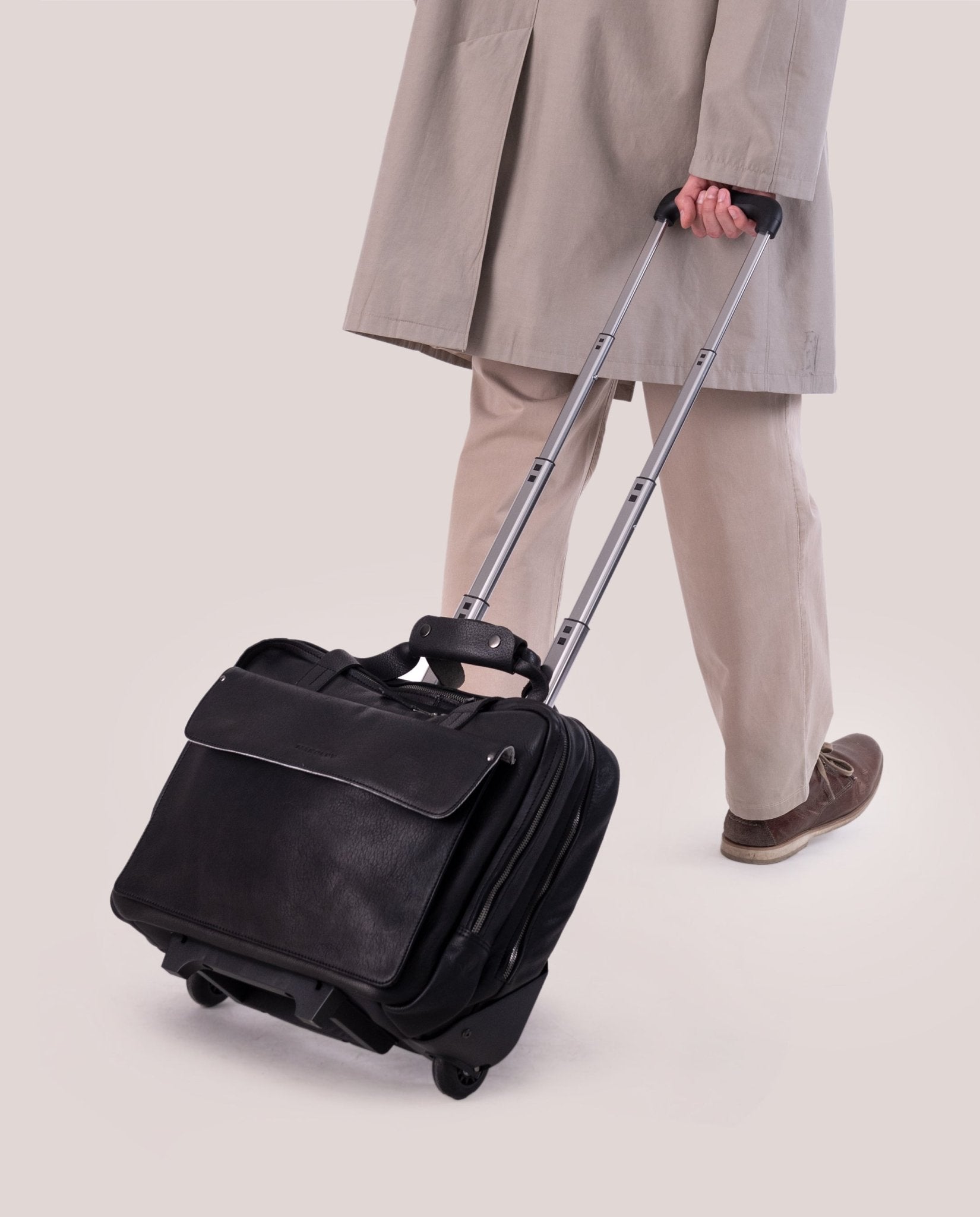 harolds-ivy-lane-notebook-businesstrolley-leder-schwarz-trolley image 3