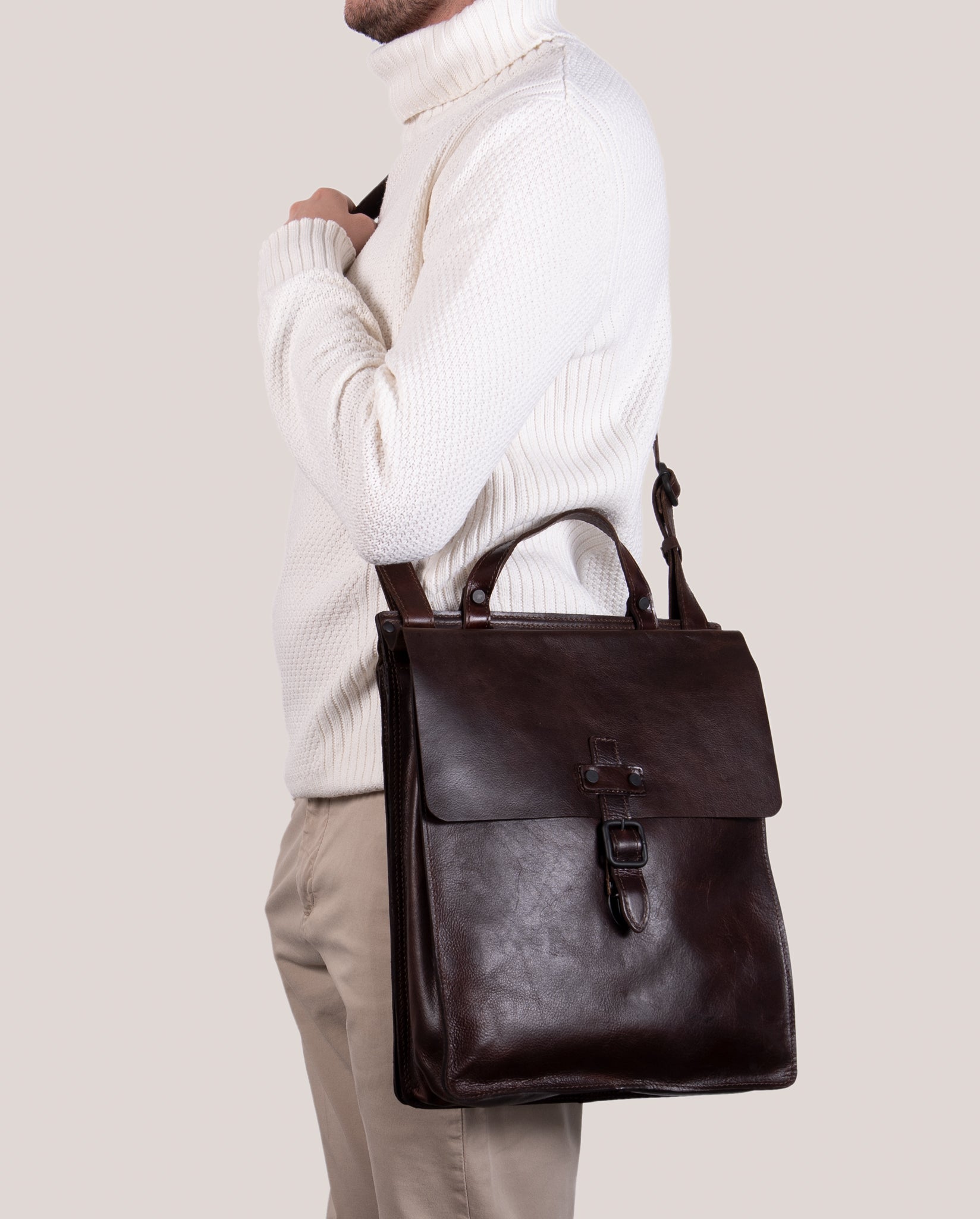 harolds-aberdeen-messengerbag-upend-umh-ngetasche-schwarz image 3