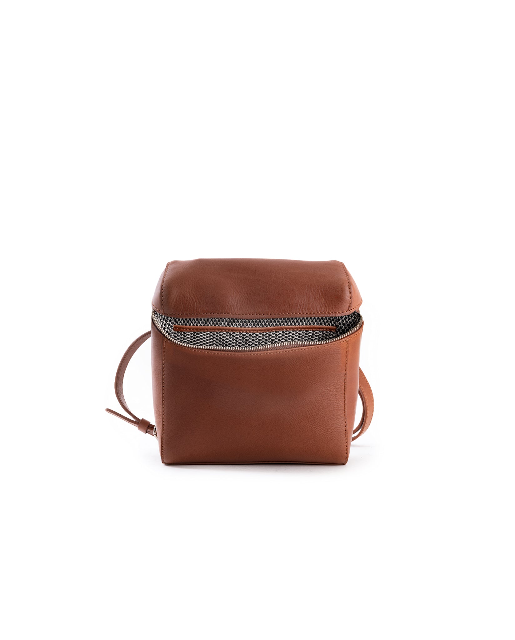 harolds-box-shoulderbag-backpack-small-rucksack-cognac image 7