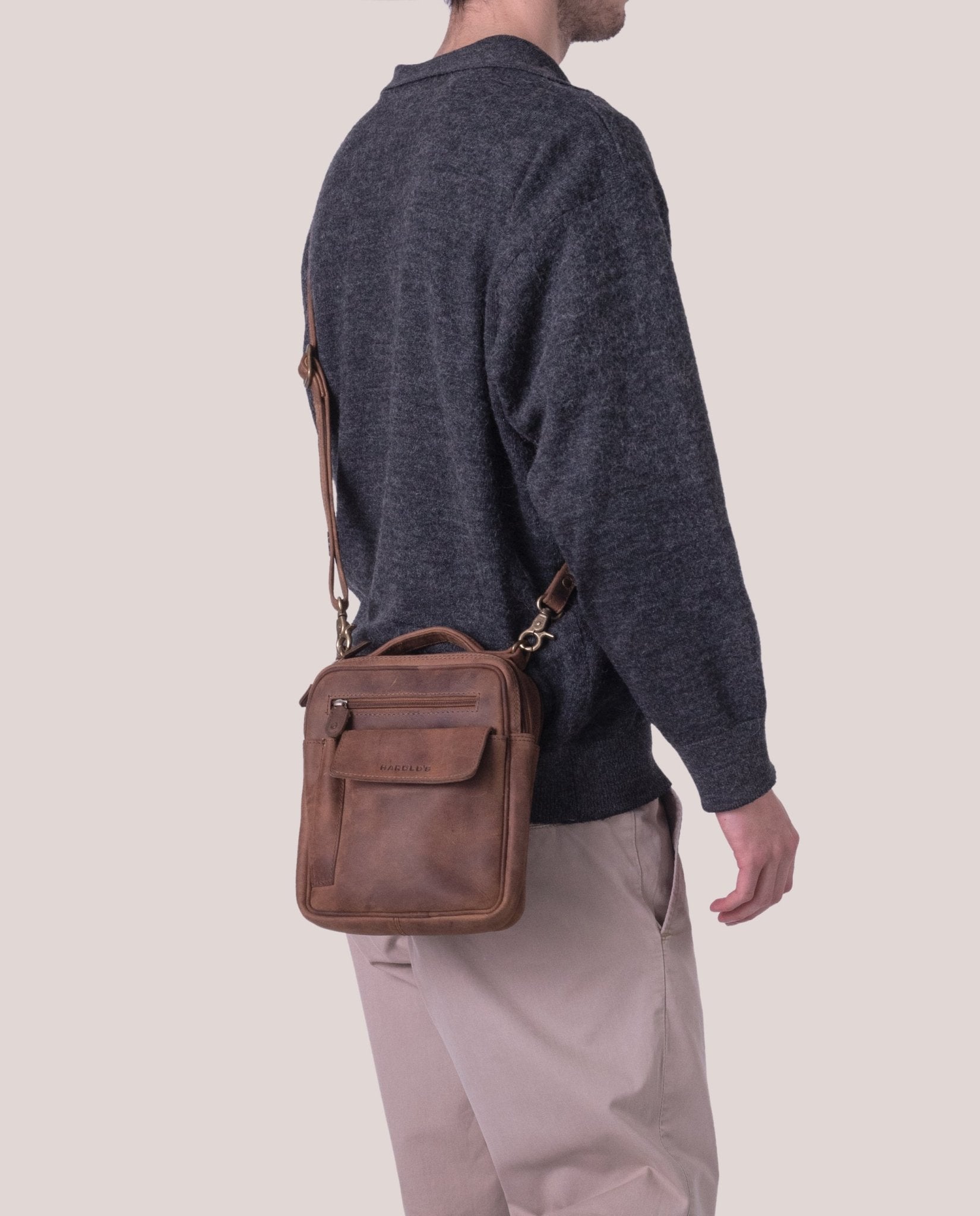 harolds-antic-shoulder-bag-m-umh-ngetasche-natur-rindleder image 2