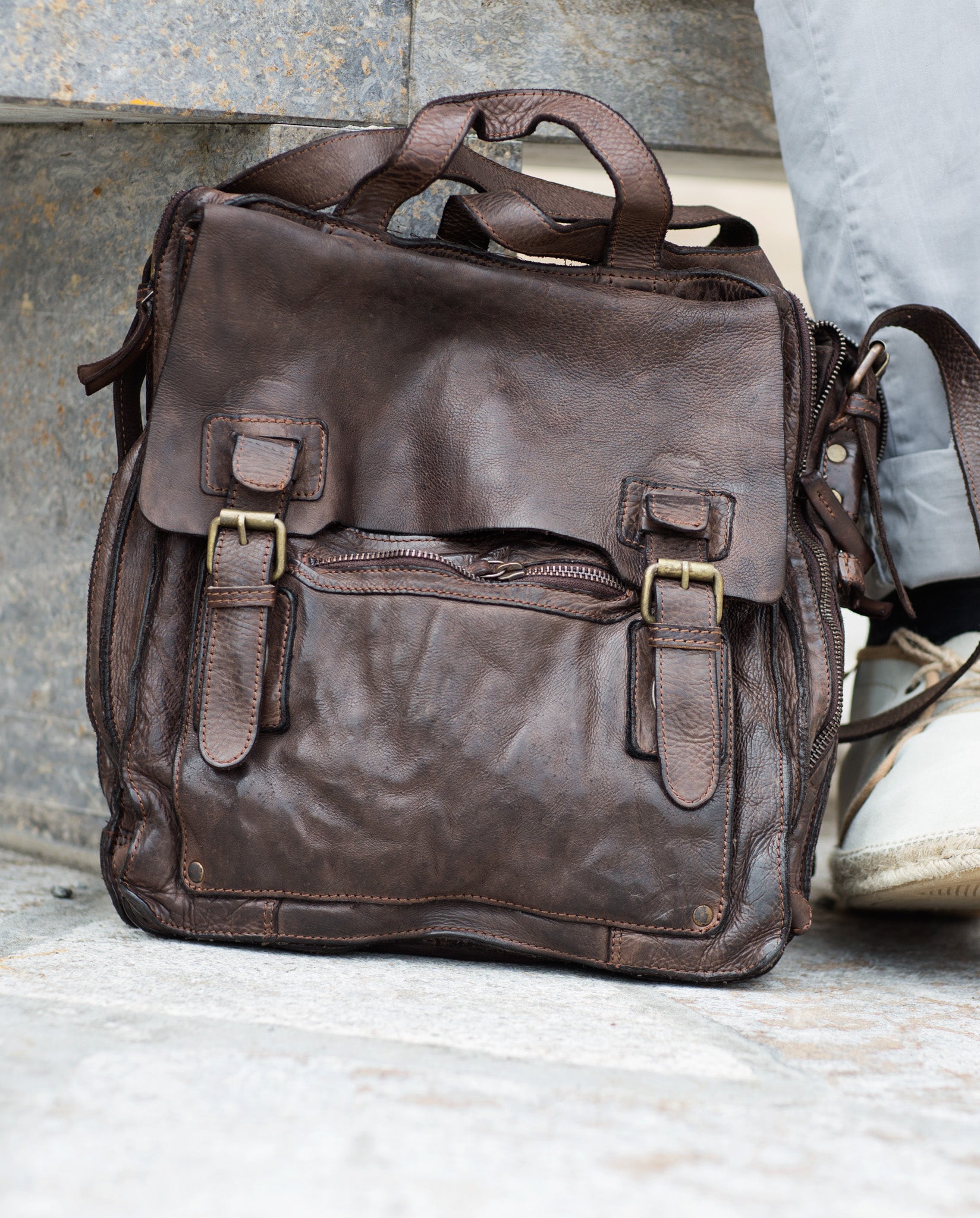 harolds-submarine-messengerbag-kuriertasche-braun image 2