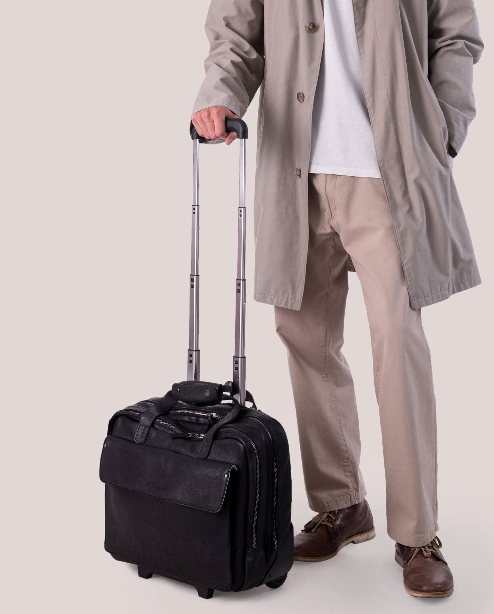harolds-ivy-lane-notebook-businesstrolley-leder-schwarz-trolley image 2