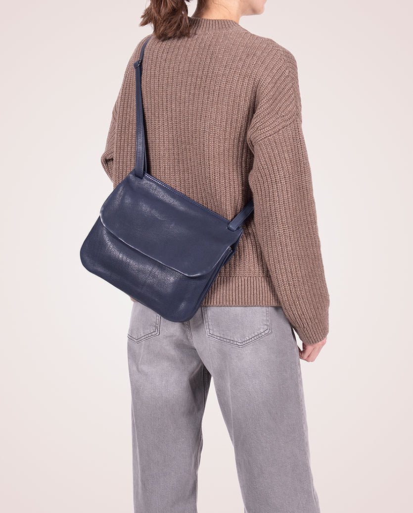 harolds-chacoral-smooth-shoulderbag-triple-umh-ngetasche-cognac image 2