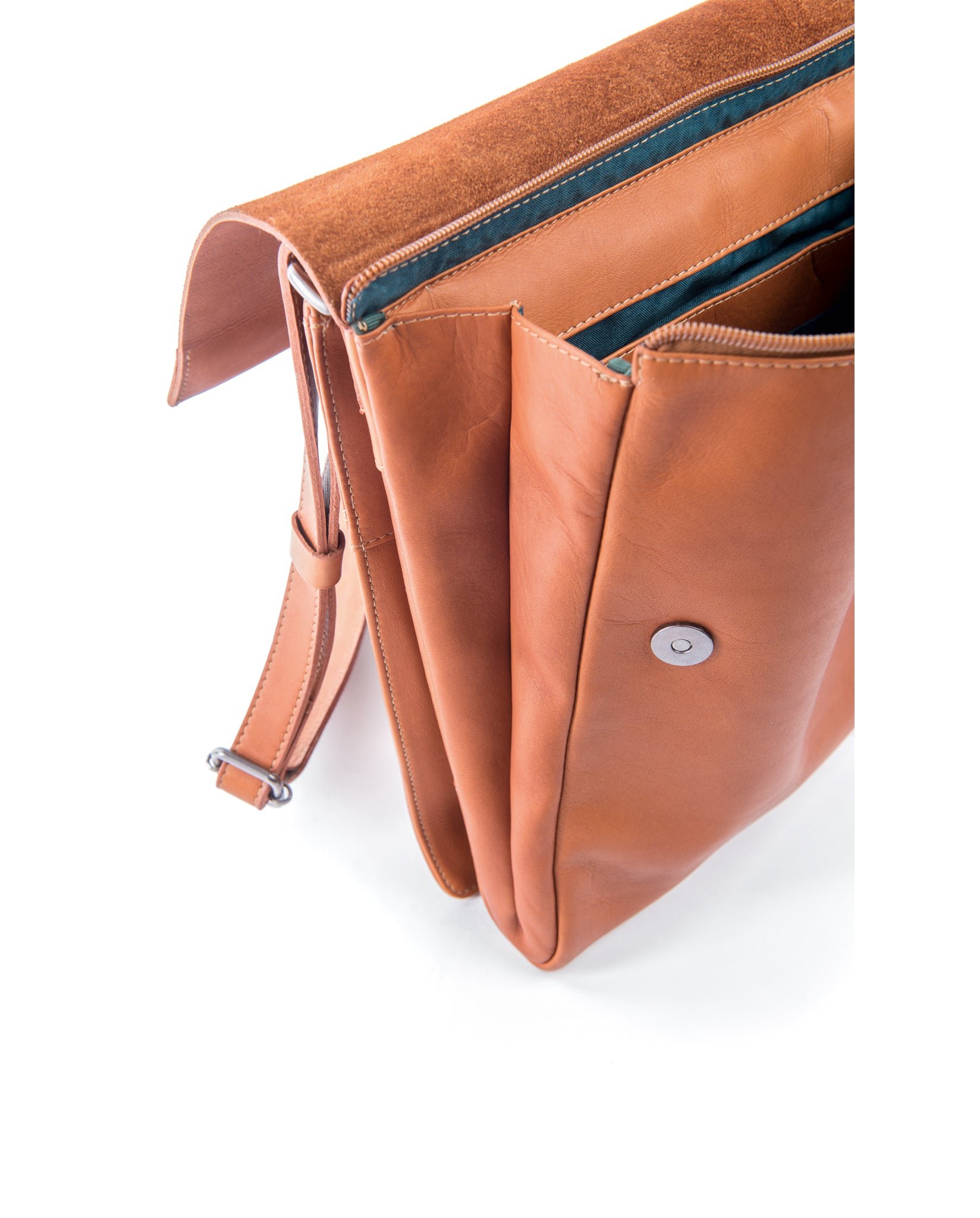 harolds-campo-plaid-messengerbag-kuriertasche-schwarz-leder image 8