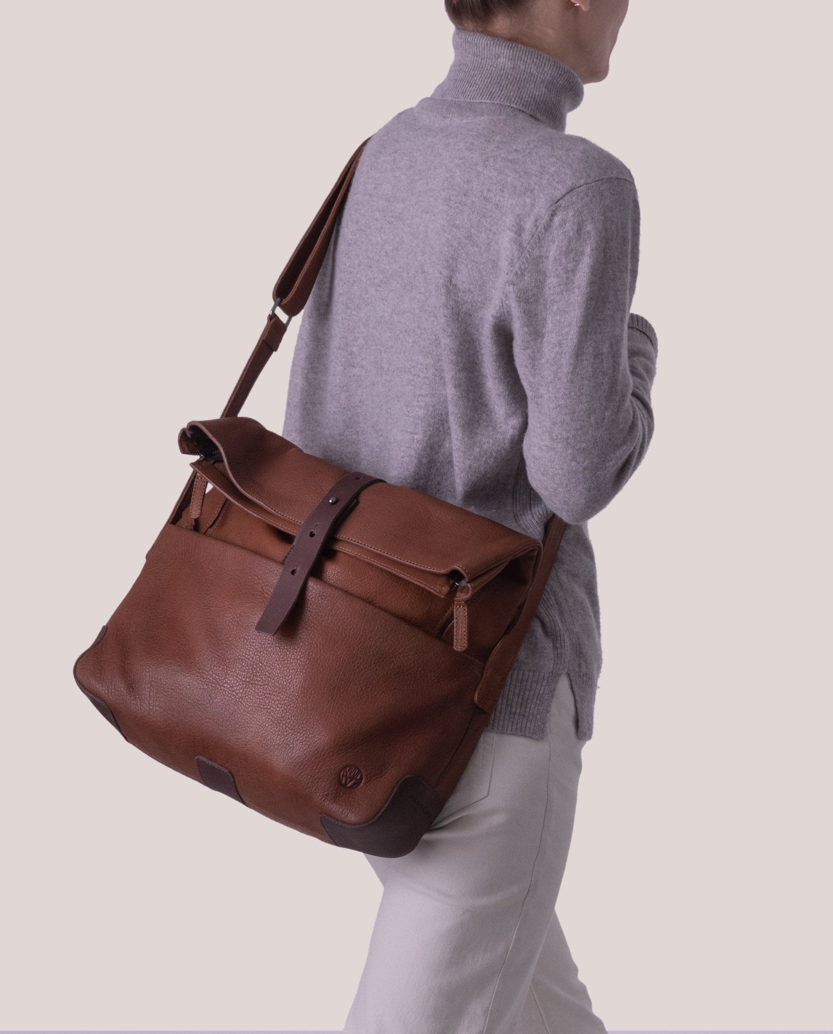 harolds-mount-ivy-messengerbag-umh-ngetasche-schwarz-leder image 2