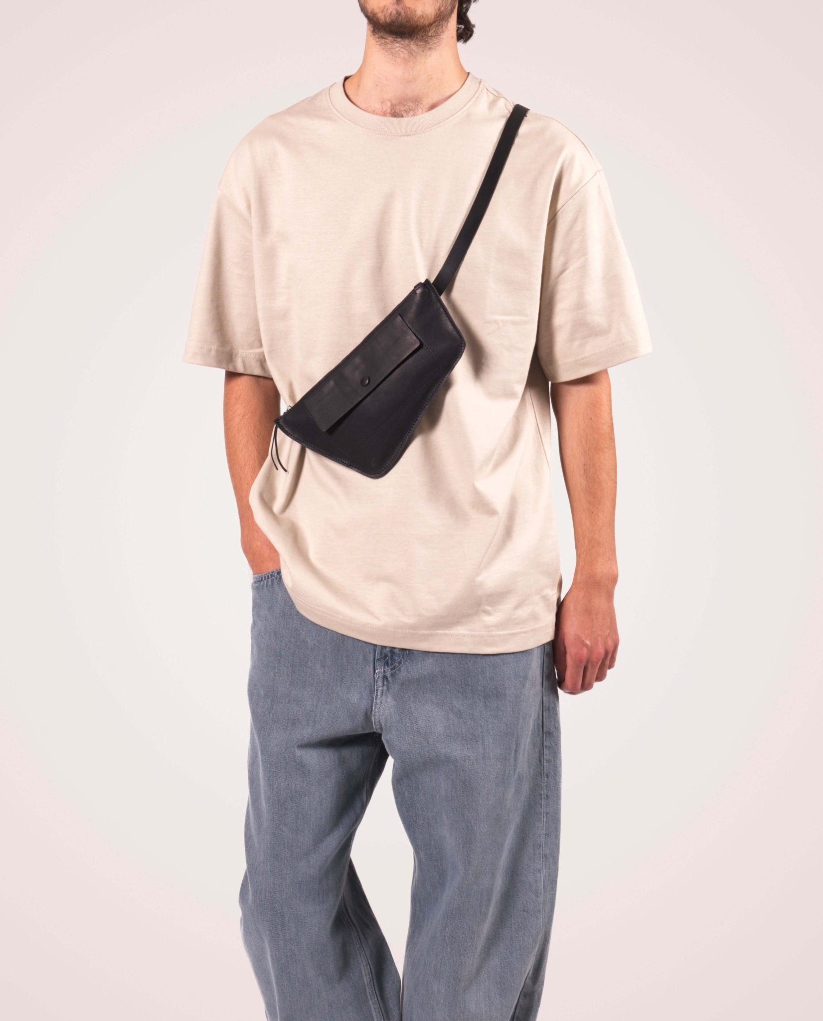 harolds-bague-m-hipbag-g-rteltasche-schwarz-rindleder image 2