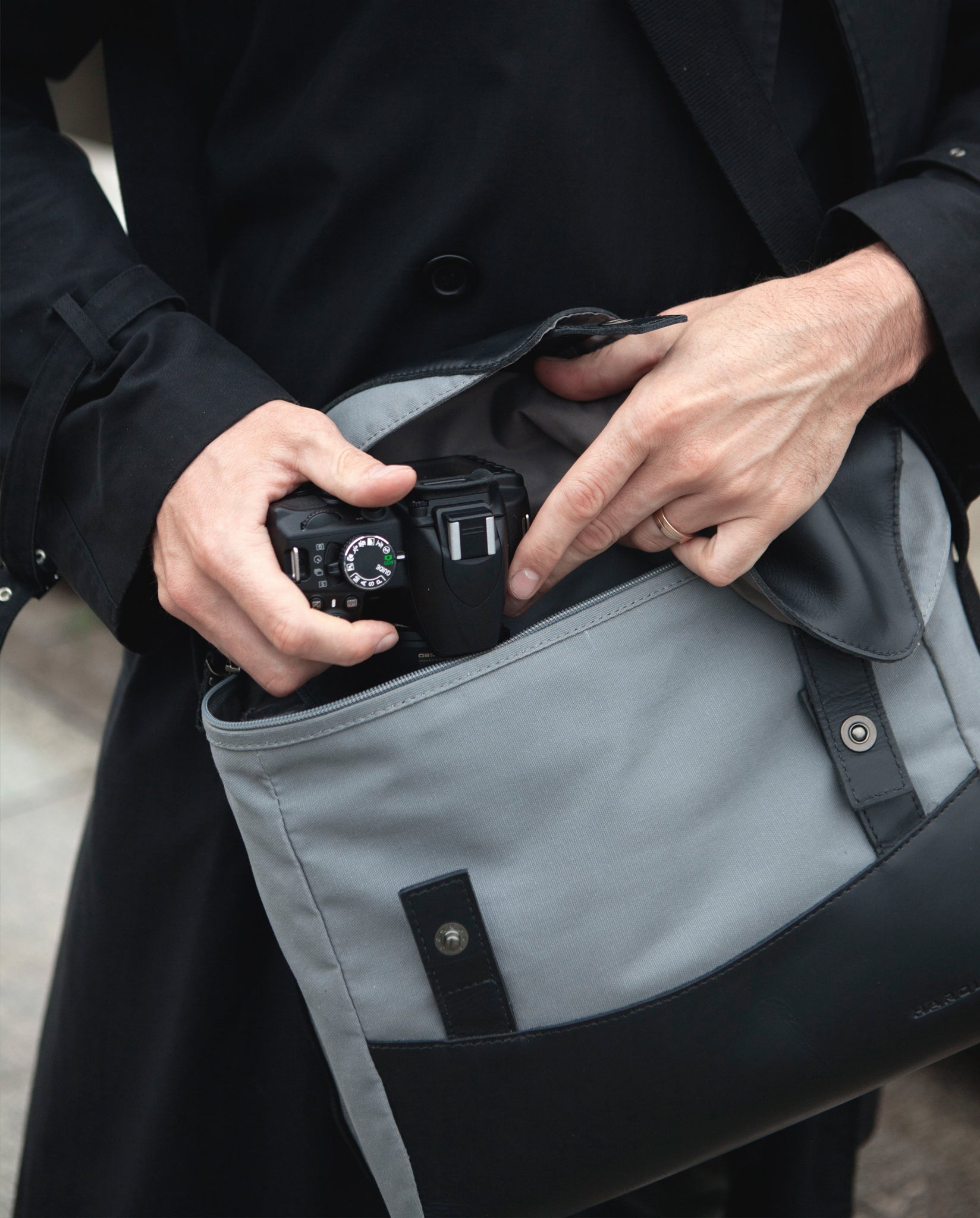 harolds-dothebag-waxcan-fototasche-gro-grau-leder image 3
