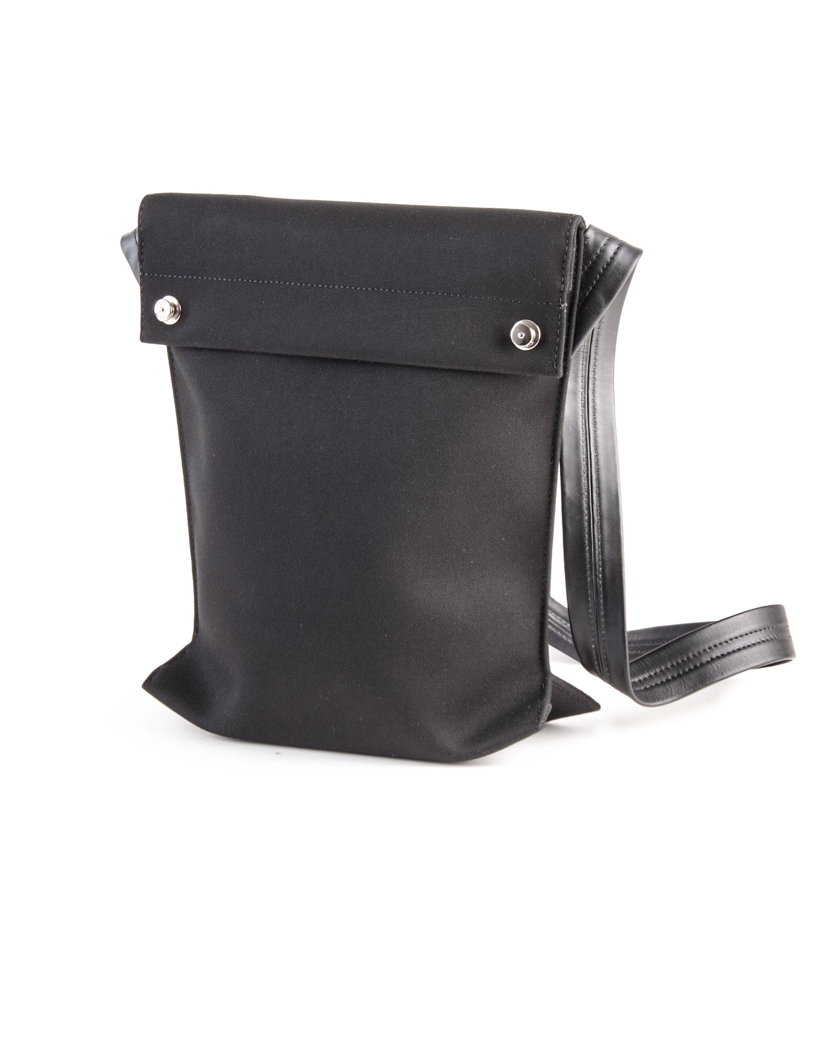 harolds-cubicbag-messenger-up-end-medium-umh-ngetasche-schwarz image 2