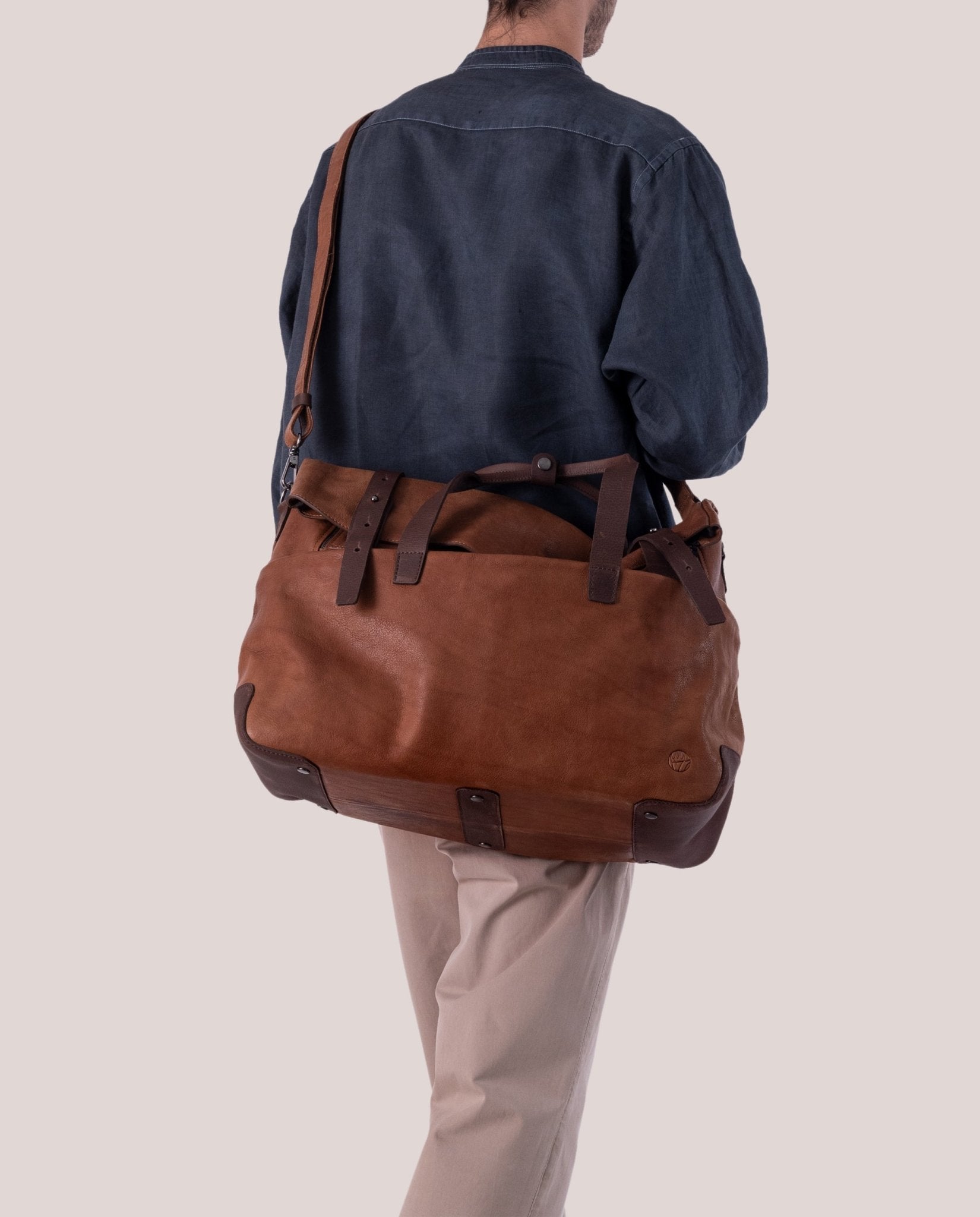 harolds-mount-ivy-weekender-reisetasche-cognac-vollrindleder image 2