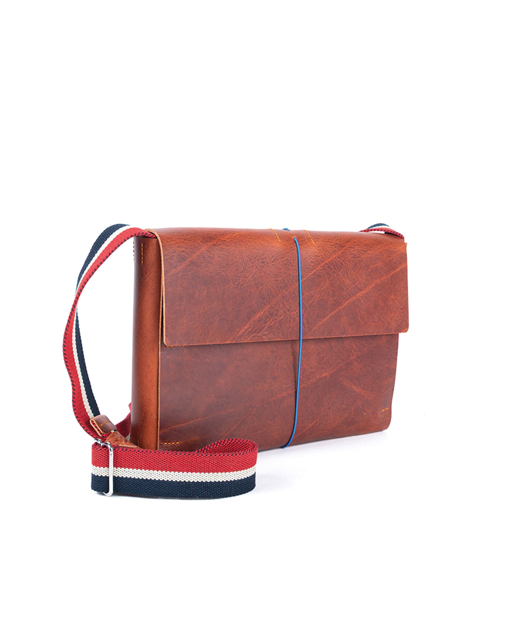 harolds-keeper-shoulderbag-l-schultertasche-schwarz-leder image 2