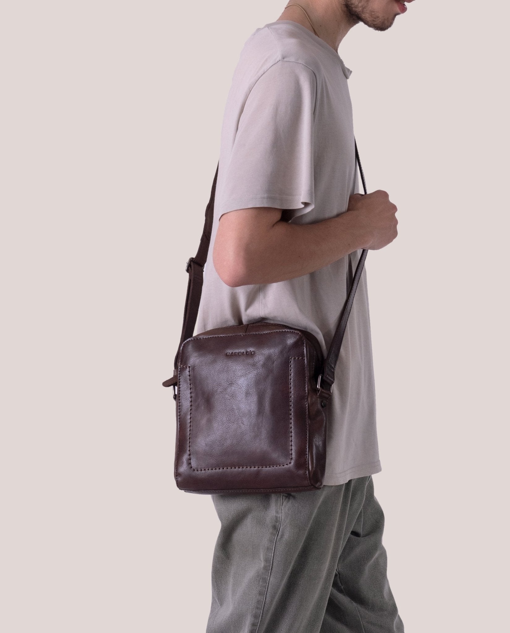harolds-caugio-crossbag-umh-ngetasche-braun-tabletfach image 2