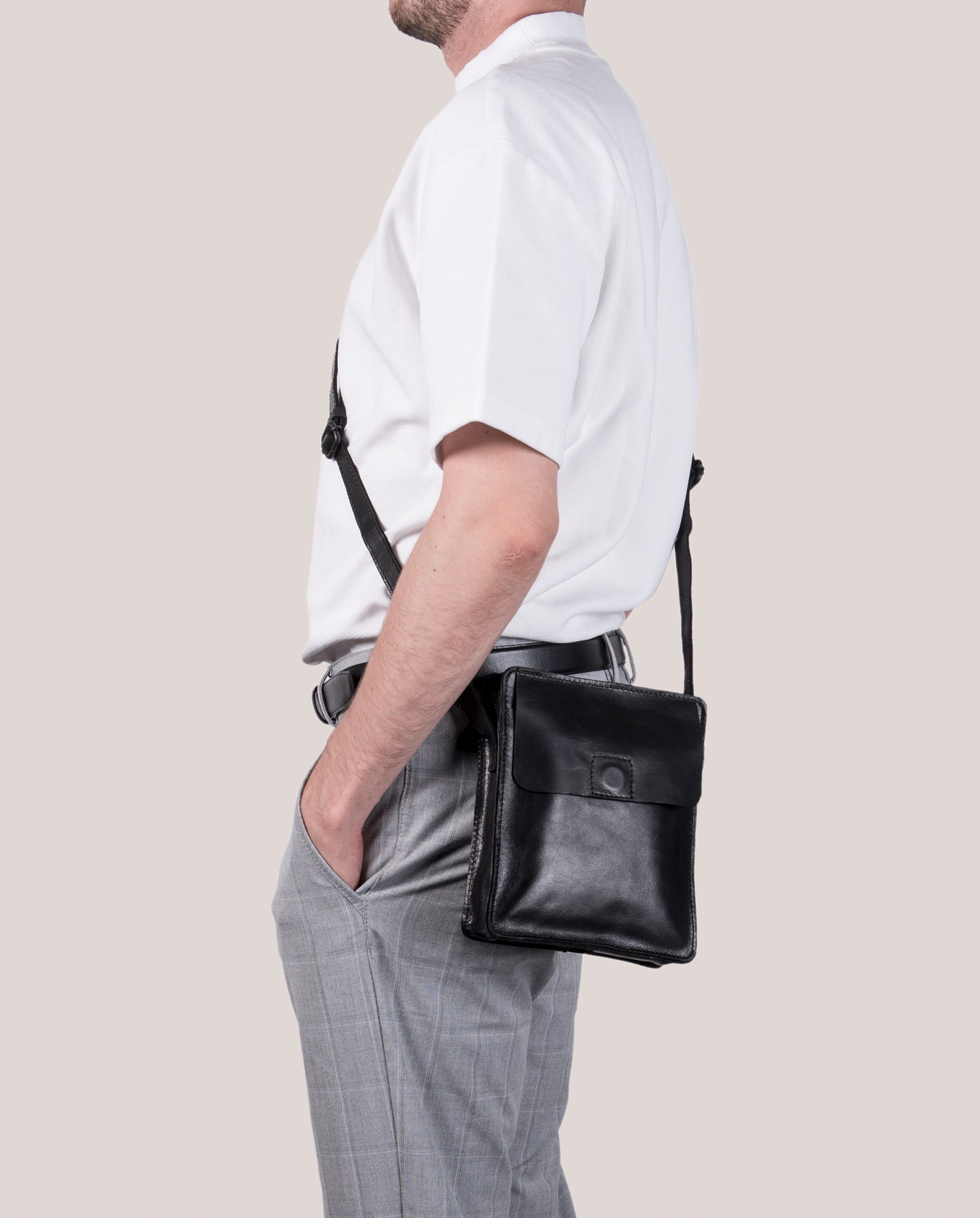 harolds-aberdeen-crossbag-s-umh-ngetasche-schwarz-leder image 2