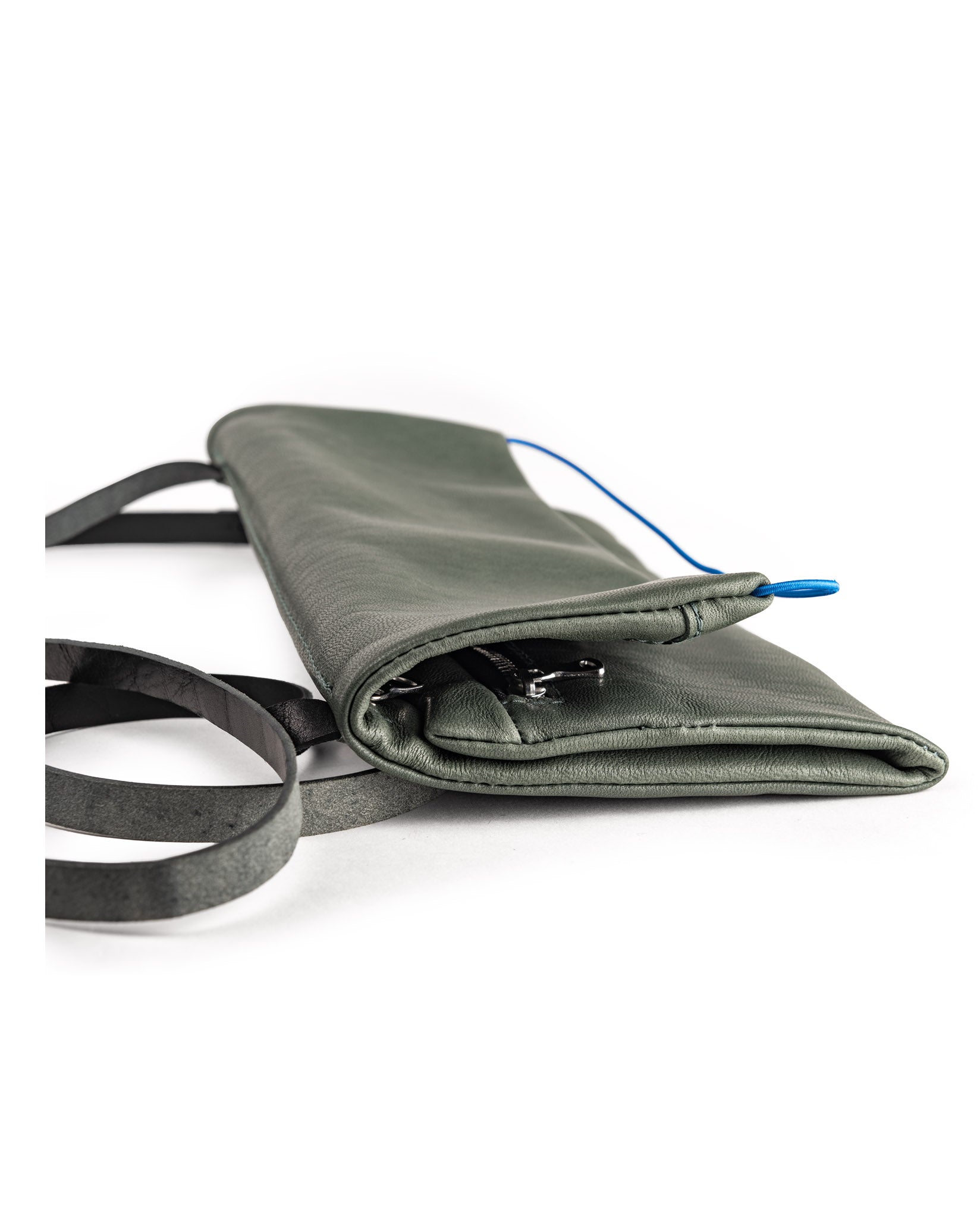 harolds-nabuku-handbag-clutch-handtasche-schwarz-nubukleder image 6