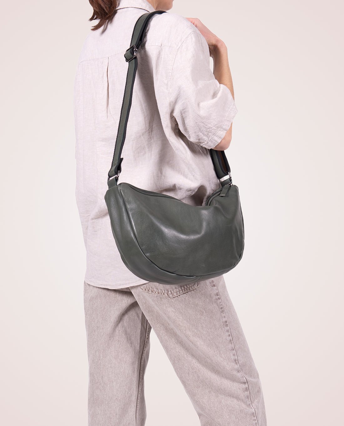 harolds-caugio-pouchbag-l-tasche-schwarz-rindleder image 3